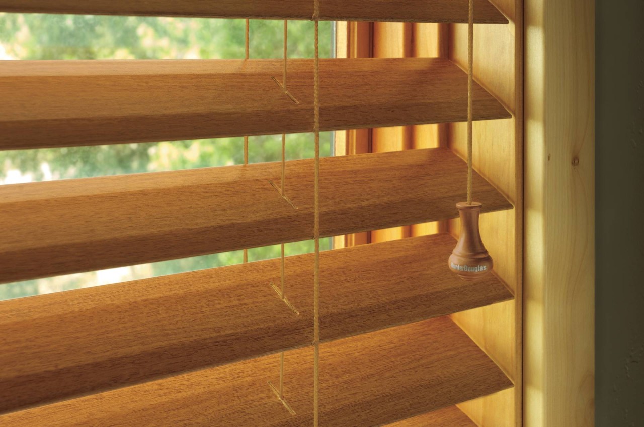 Hunter Douglas blinds in a home near Spokane, WA